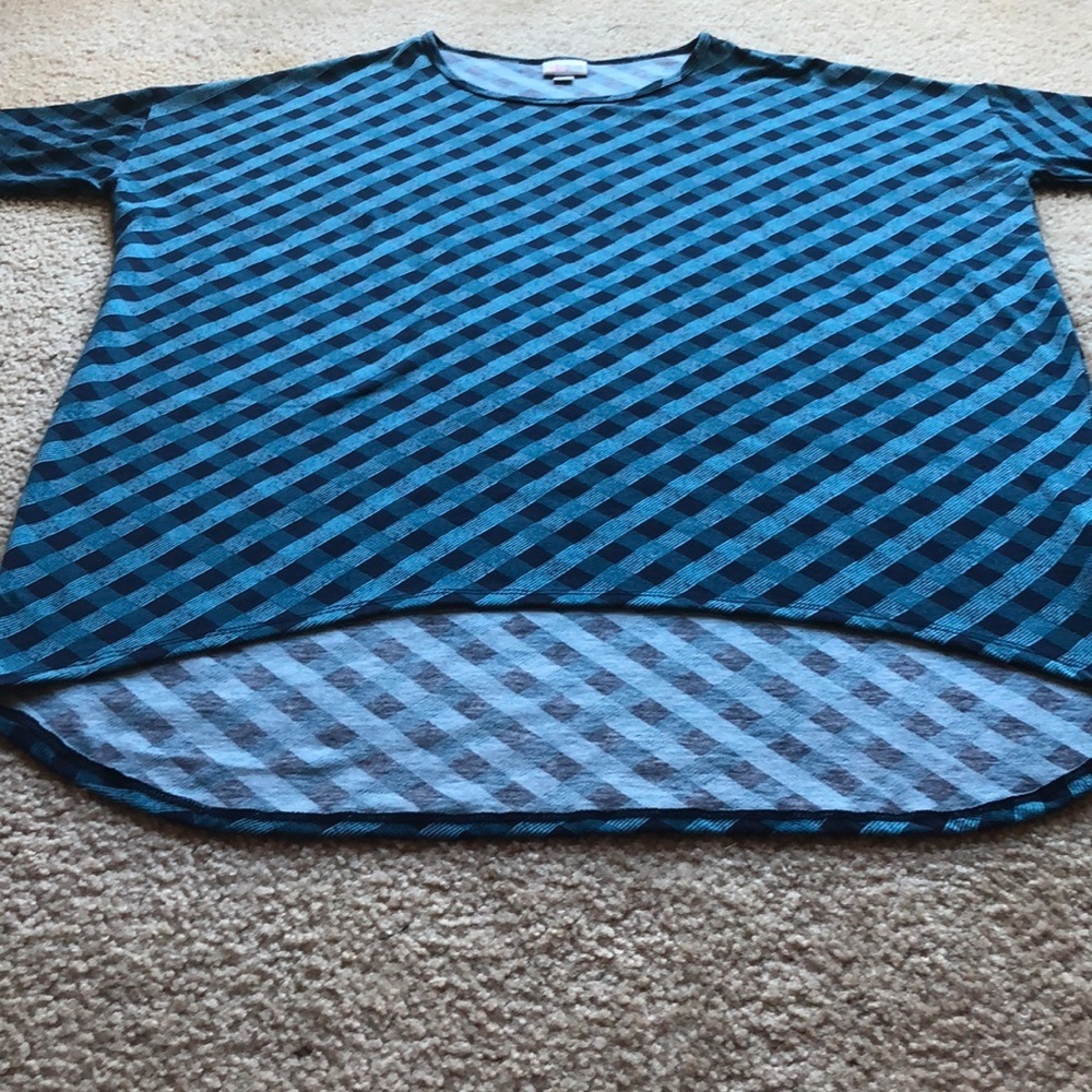 Lularoe Irma Oversized Tunic - Picture 6 of 7